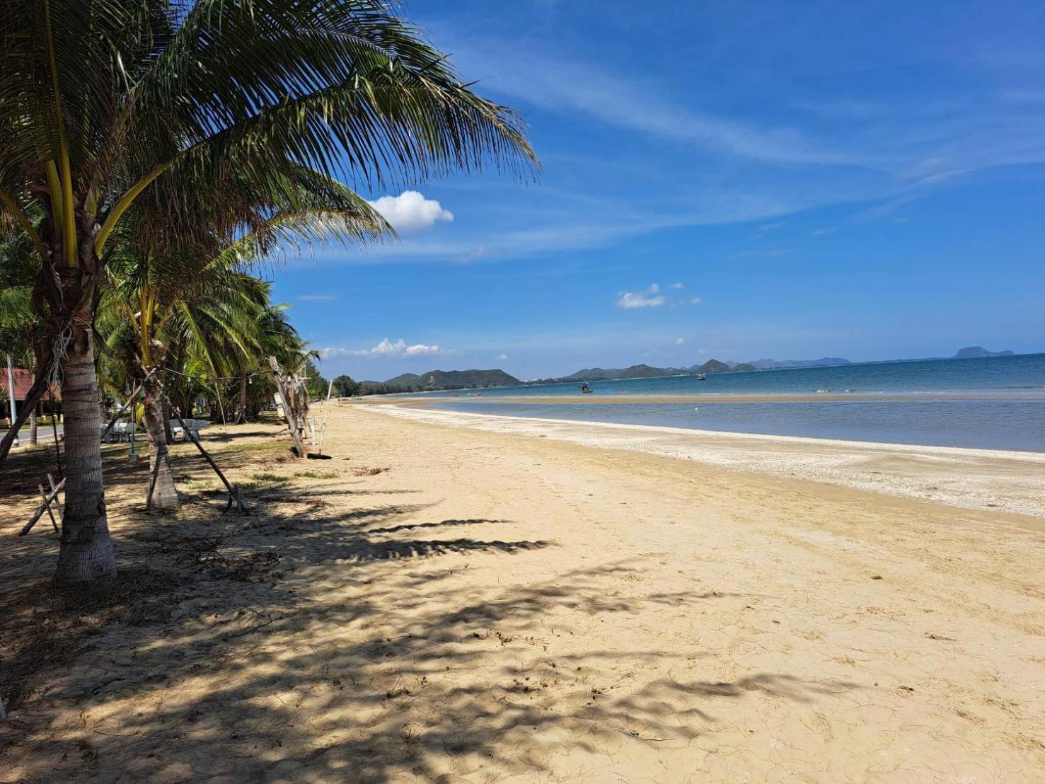 Baan Golden Resort Sam Roi Yot Exterior foto