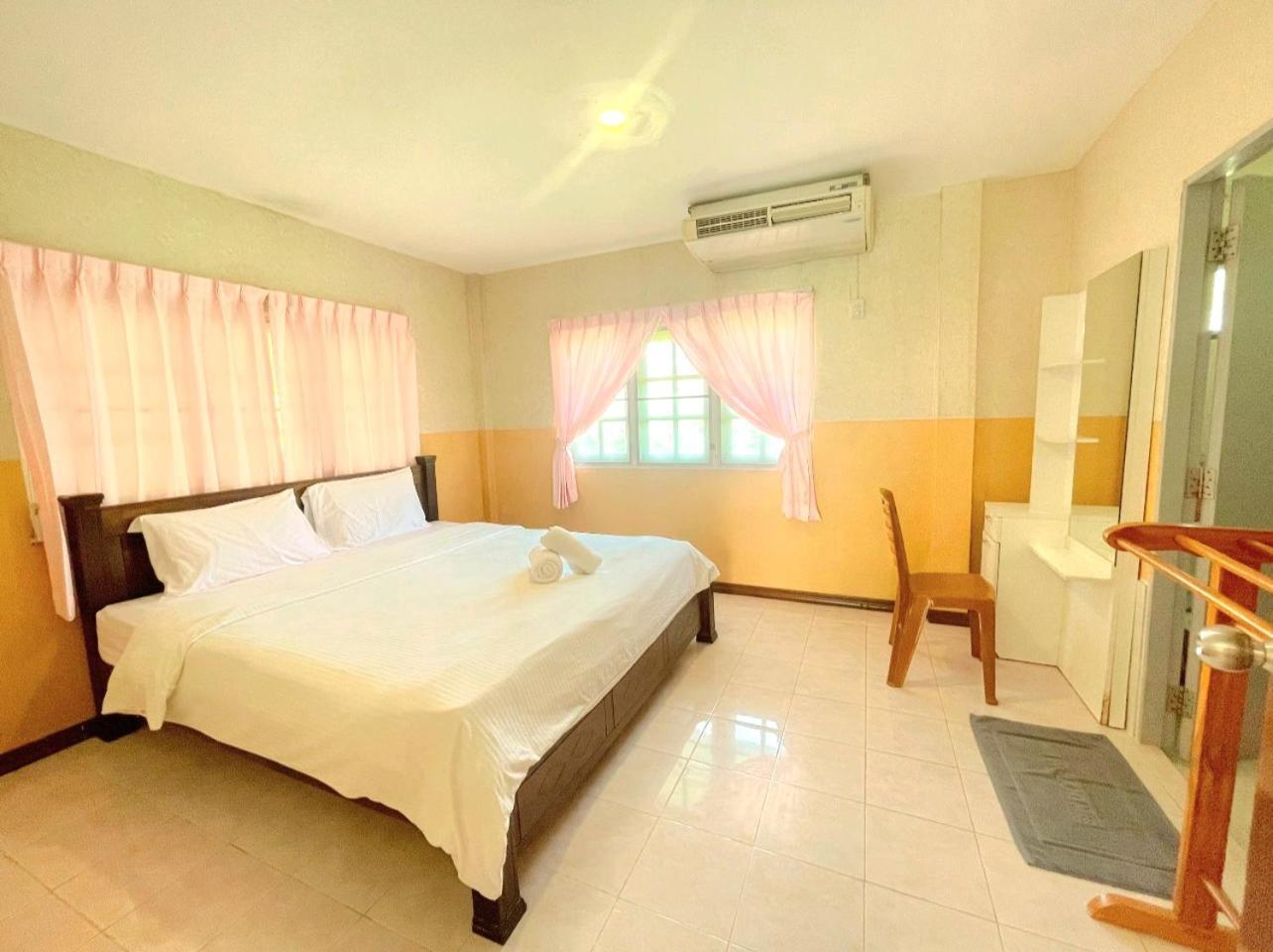 Baan Golden Resort Sam Roi Yot Exterior foto